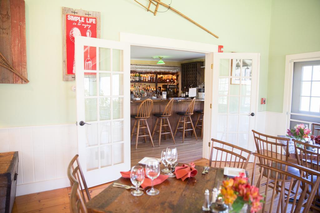 The Red Clover Inn Mendon Exterior photo